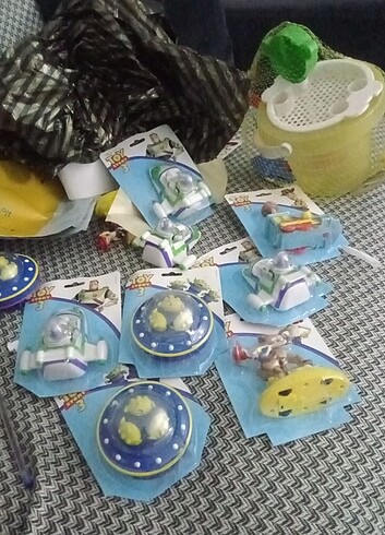  Beden Renk Disney figür oyuncak adet