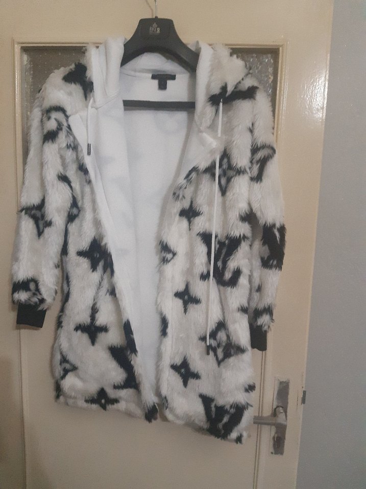 Peluş Detaylı Kapüşonlu Midi Kadın mont - Görsel 2