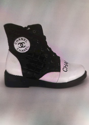 Beyaz Parlak Yüksek Topuklu Kadın Bot - Görsel 2