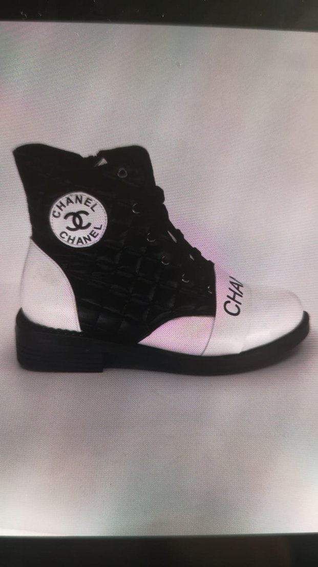 Beyaz Parlak Yüksek Topuklu Kadın Bot - Görsel 2