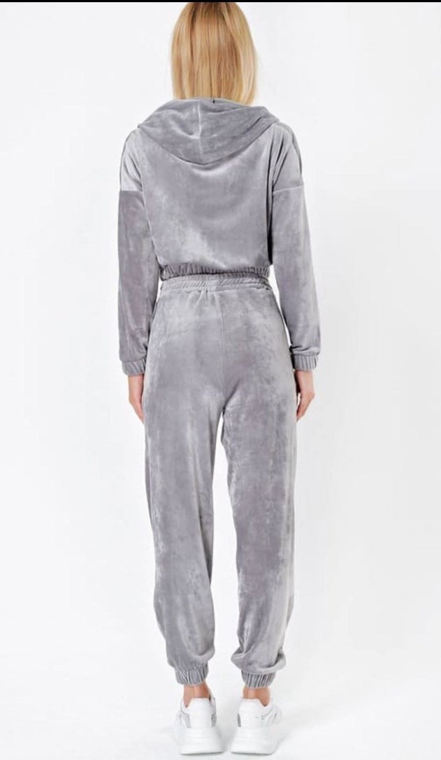 Gri Kadın Eşofman Takımı üst m beden alt l beden ama m yede olur - Görsel 2