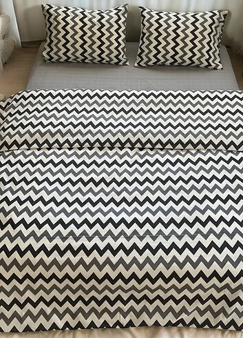 English Home Zigzag desenli nevresim takımı