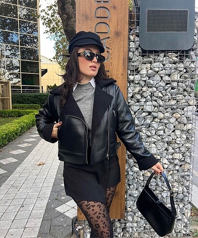 s Beden siyah Renk Deri detaylı biker ceket