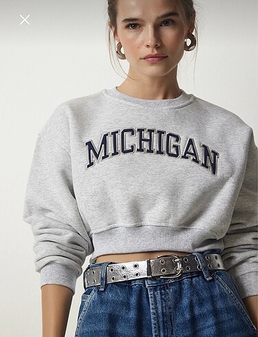Trendyol & Milla 2?li gri ve beyaz crop sweatshirt