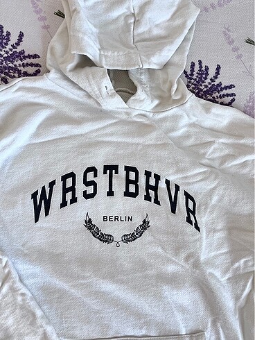 Sweatshirt