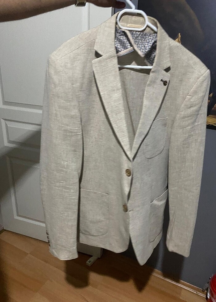 Az giyilmiş ceket - Görsel 2