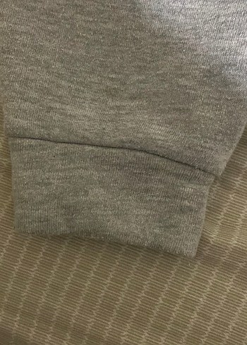 Gri Kapüşonlu Kadın Sweatshirt - Görsel 2