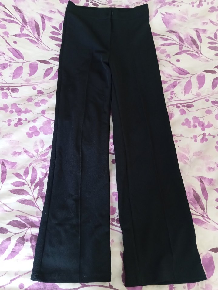 Siyah Pilili Orta Boy Kadın Kumaş Pantolon - Görsel 2