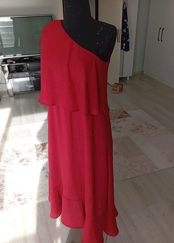 Kırmızı Drapeli Uzun Abiye Elbise - Görsel 2