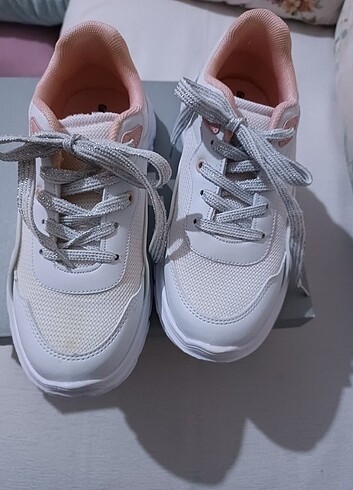 34 Beden beyaz Renk Kız çocuk spor ayakkabı