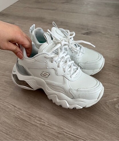 Skechers
