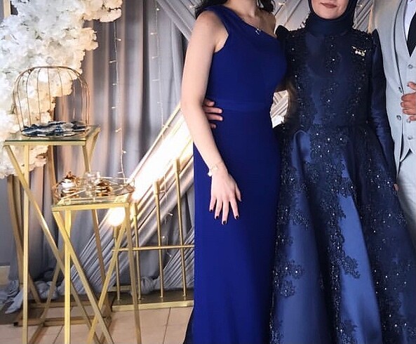 Kadın abiye