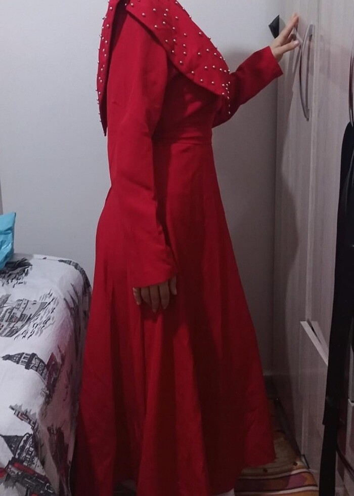 Kırmızı abiye  - Görsel 2