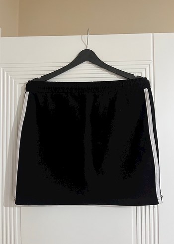 Siyah Rahat Kesim Mini Etek - Görsel 2