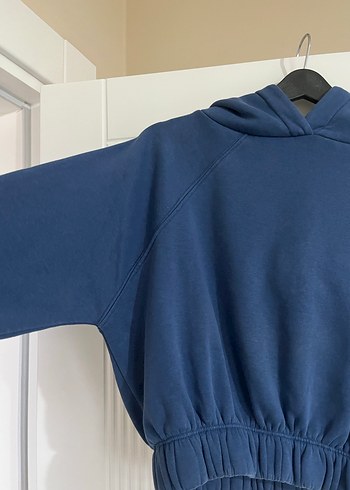 Kadın Mavi Kapüşonlu Rahat Sweatshirt - Görsel 2