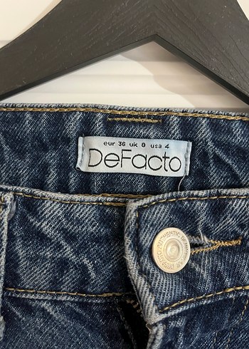 Kadın Kemerli Bol Kesim Kot Pantolon - Görsel 8