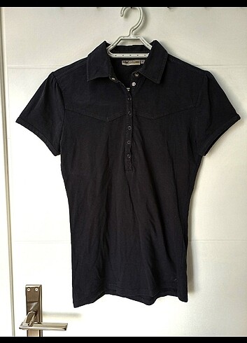 Lee tshirt