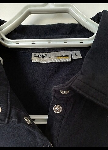 Lee Lee tshirt
