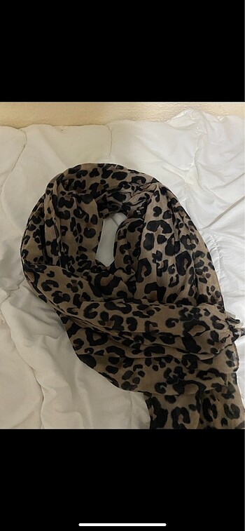 m Beden Zara Leopar Şal