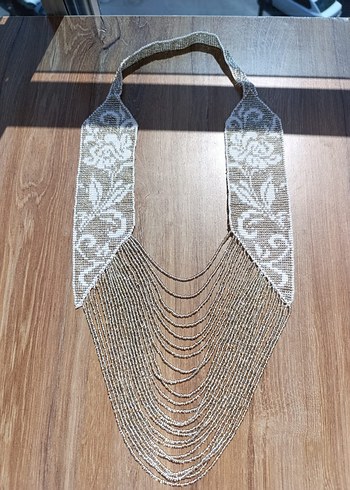 Diğer Nakışlı Boncuklu Kadın Kolye Seti el yapımıdır