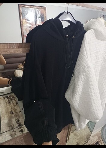 Kapşonlu sweat