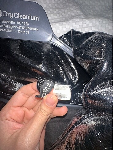 hm siyah parlak mont - Görsel 2