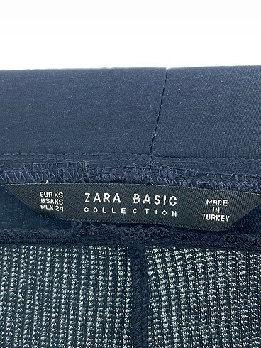 xs Beden lacivert Renk Zara Kumaş Pantolon %70 İndirimli.