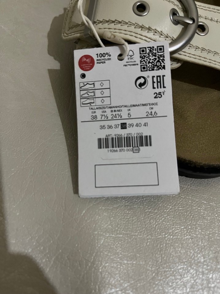 Beyaz Tokalı Platform Topuklu Kadın Terlik - Görsel 2