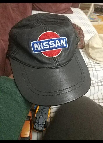 Deri vintage şapka 