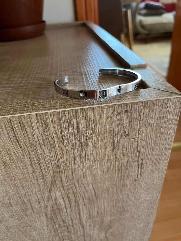 Klasik Gri Tokalı Minimalist Kadın Bileklik - Görsel 3