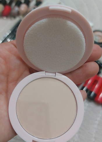 Bej Pudra Kompakt Pastel Ambalajda