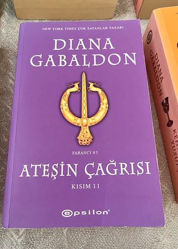 Diana Gabaldon un OUTLANDER SERİSİ  - 7 Kitap - Görsel 7