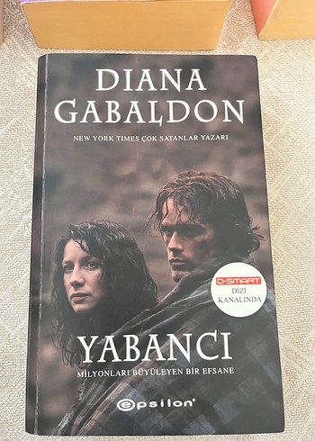 Diana Gabaldon un OUTLANDER SERİSİ  - 7 Kitap - Görsel 9