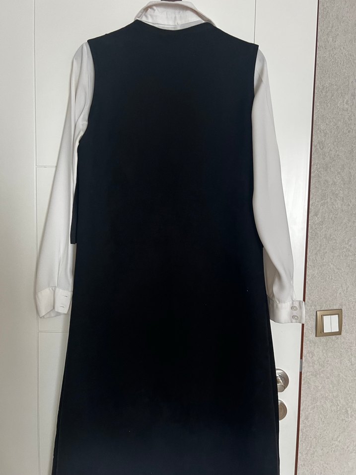 Püsküllü Siyah Uzun Gotik Yelek - Görsel 4