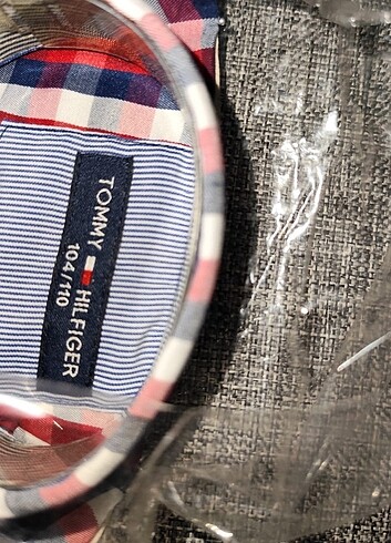 Tommy Hilfiger 5 yaş gömlek