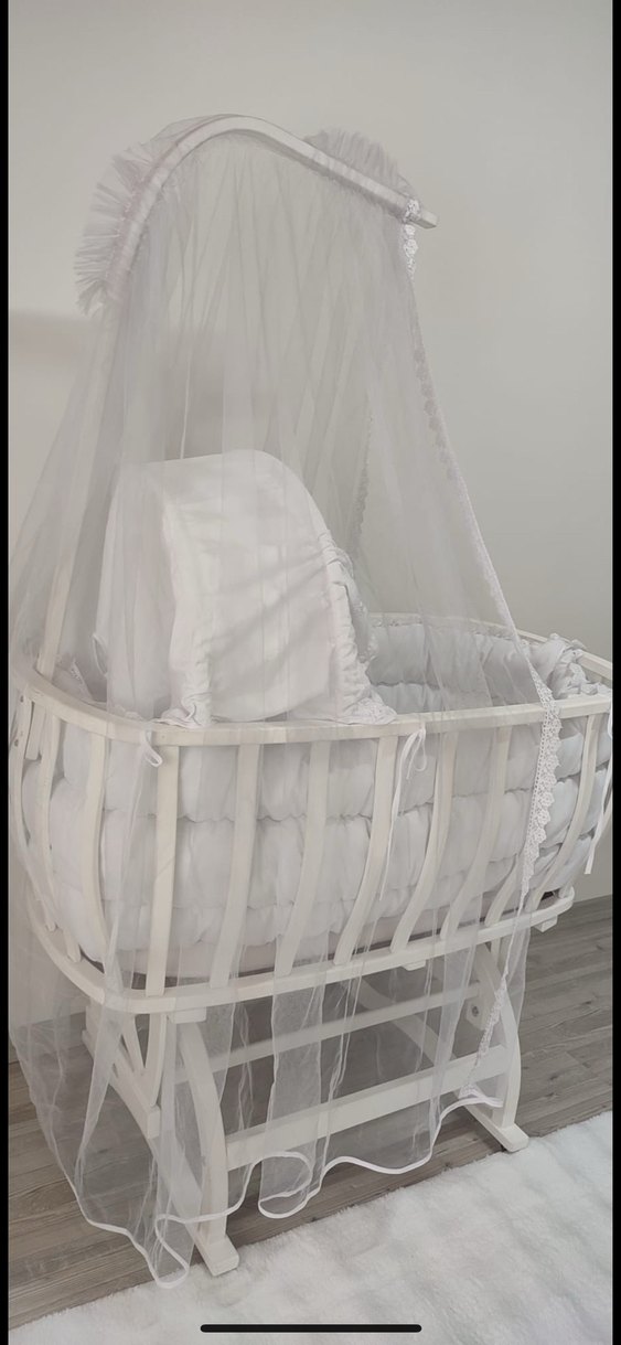 Beyaz ve Gri Bebek Sepeti ve Beşik - Görsel 3