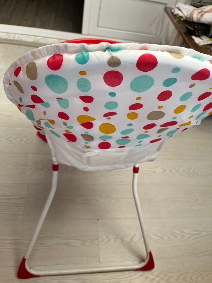 Renkli Desenli Kırmızı Mama Sandalyesi - Görsel 3