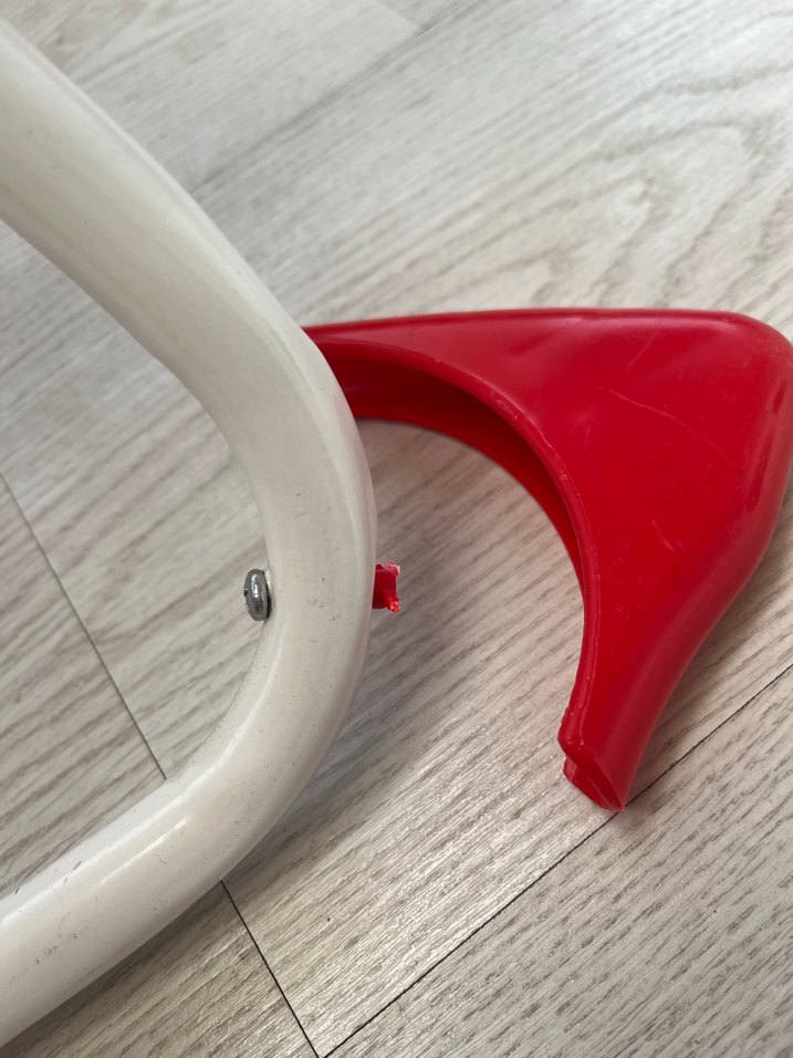 Renkli Desenli Kırmızı Mama Sandalyesi - Görsel 4