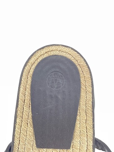 39 Beden kahverengi Renk Massimo Dutti Sandalet %70 İndirimli.