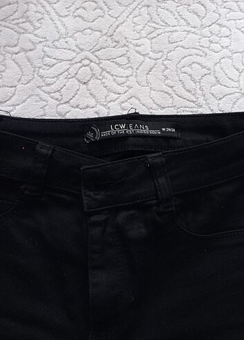 LC Waikiki Siyah dar paça pantolon