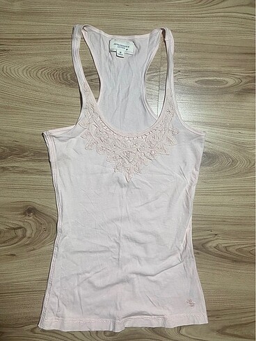 Abercrombie&fitch tshırt