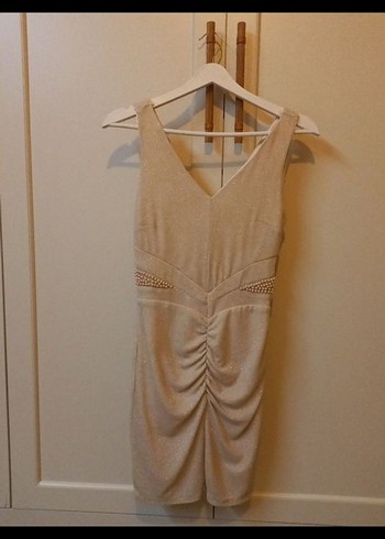 V Yaka Simli Drapeli Pudra Mini Abiye Elbise - Görsel 2