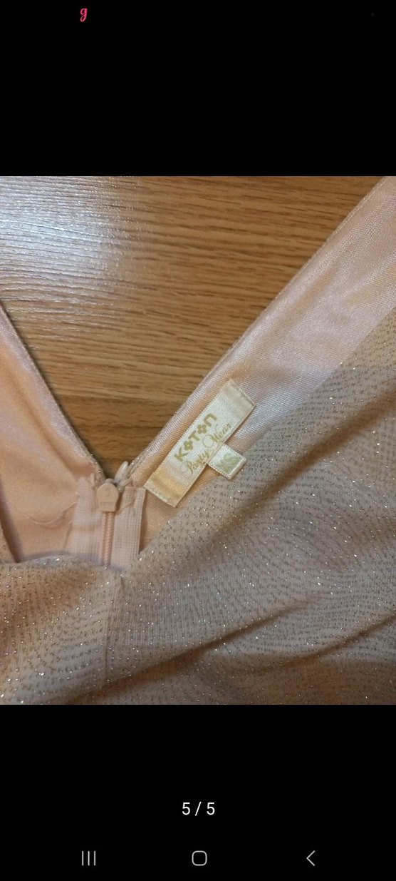 V Yaka Simli Drapeli Pudra Mini Abiye Elbise - Görsel 5