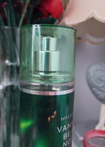 Bath and Body Works Vanilla Bean Noel Vücut Spreyi - Görsel 2