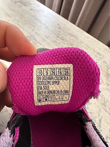 26 Beden siyah Renk Skechers kız çocuk ayakkabı 26 numara