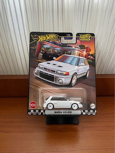 Hot Wheels Premium Mazda 323 GTR