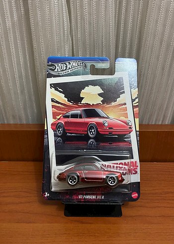 Hot Wheels Porsche 911 R (CHASE)