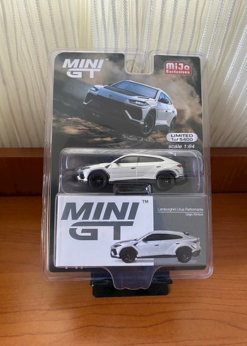 Mini GT Lamborghini Urus Performante