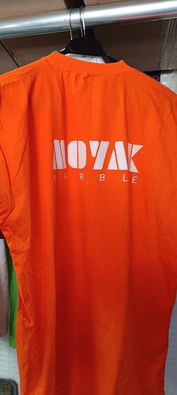 T-SHIRT