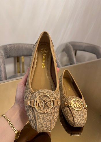 Micheal Kors babet